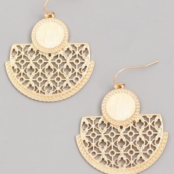 Paris&Pearle Body & Sol Drop Earrings - Picture 2 of 3